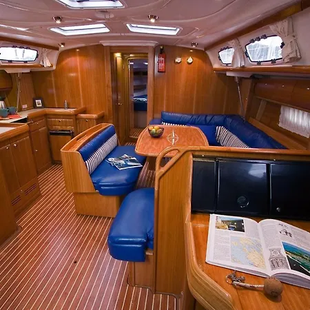 Botel Bavaria 46 Cruiser- Gracic Ii *